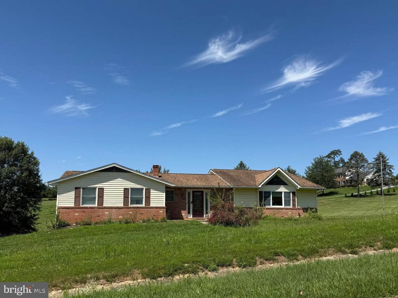 9240 Oak Tree Circle - Photo 1