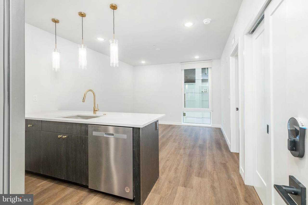1102 Germantown Avenue - Photo 1