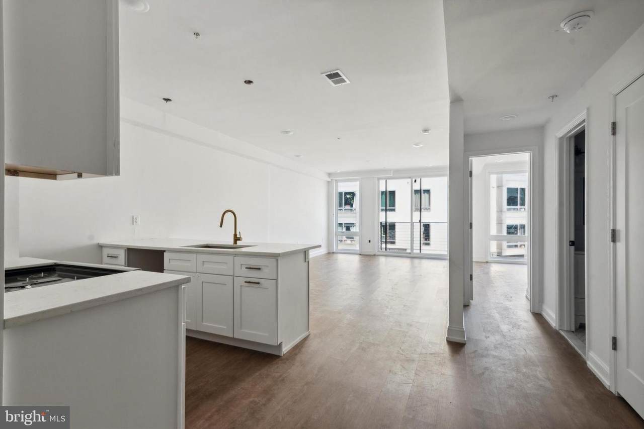 1614 Ridge Avenue - Photo 1