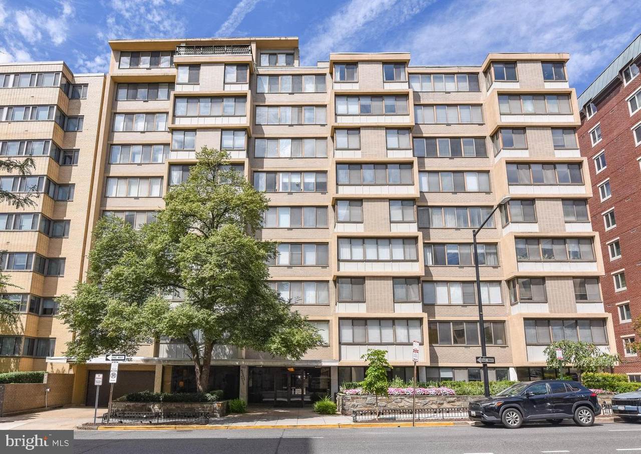 522 21ST Street - Photo 1