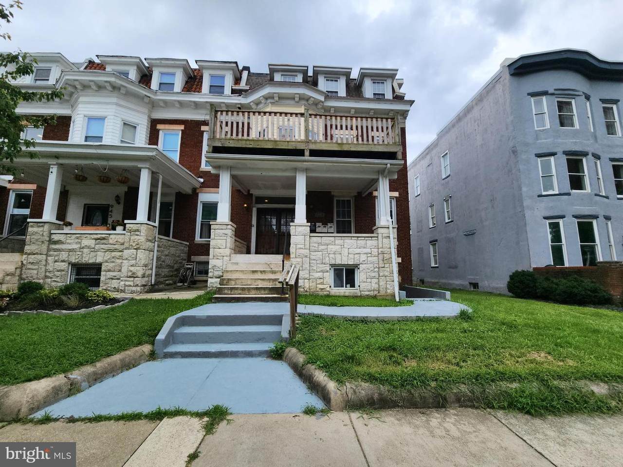 947 Brooks Lane - Photo 1