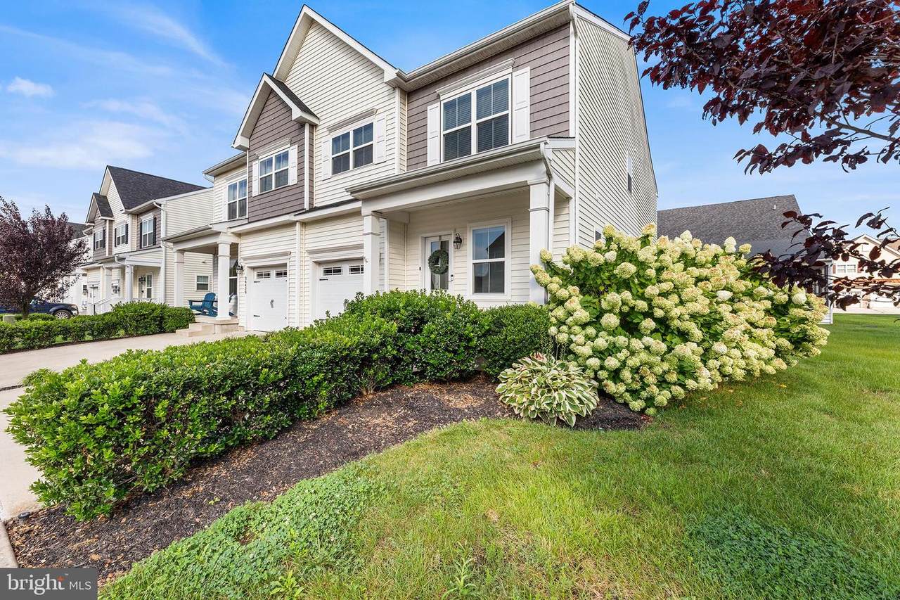 34431 Bronze Street - Photo 1