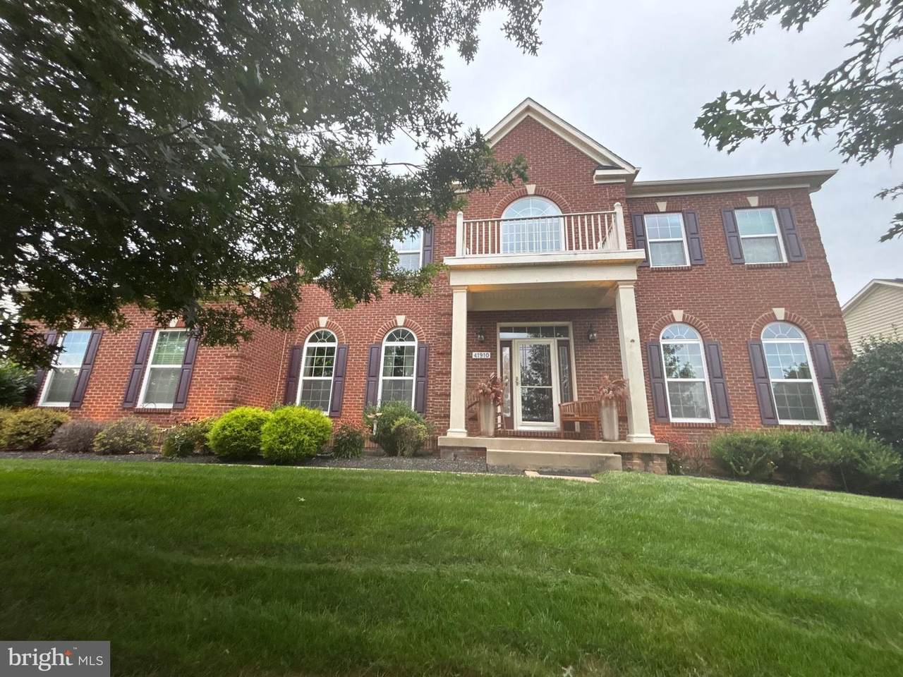 41910 Scotchbridge Place - Photo 1