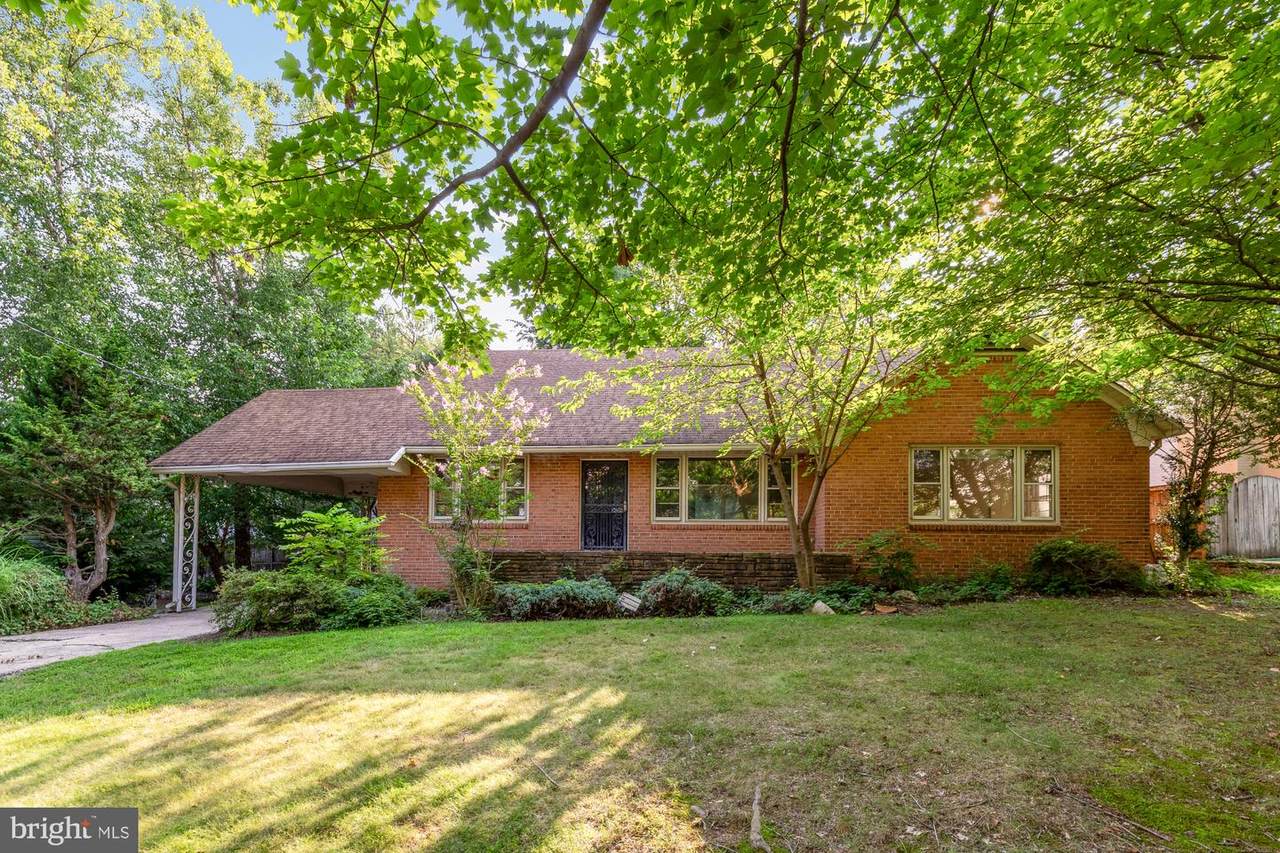 5611 Belmont Avenue - Photo 1