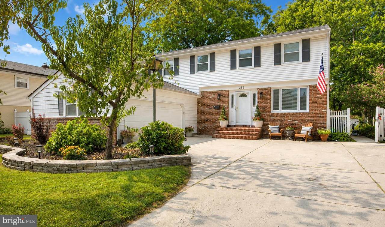 256 Ramblewood Parkway - Photo 1