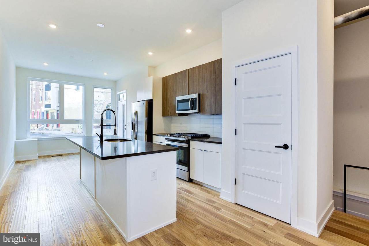 2010 Amber Street - Photo 1