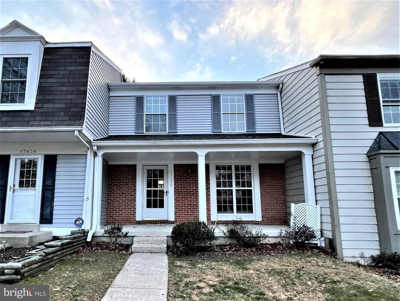 17626 Longview Lane - Photo 1