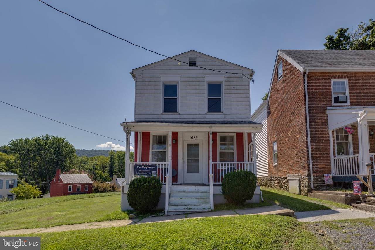 1053 Washington Street - Photo 1