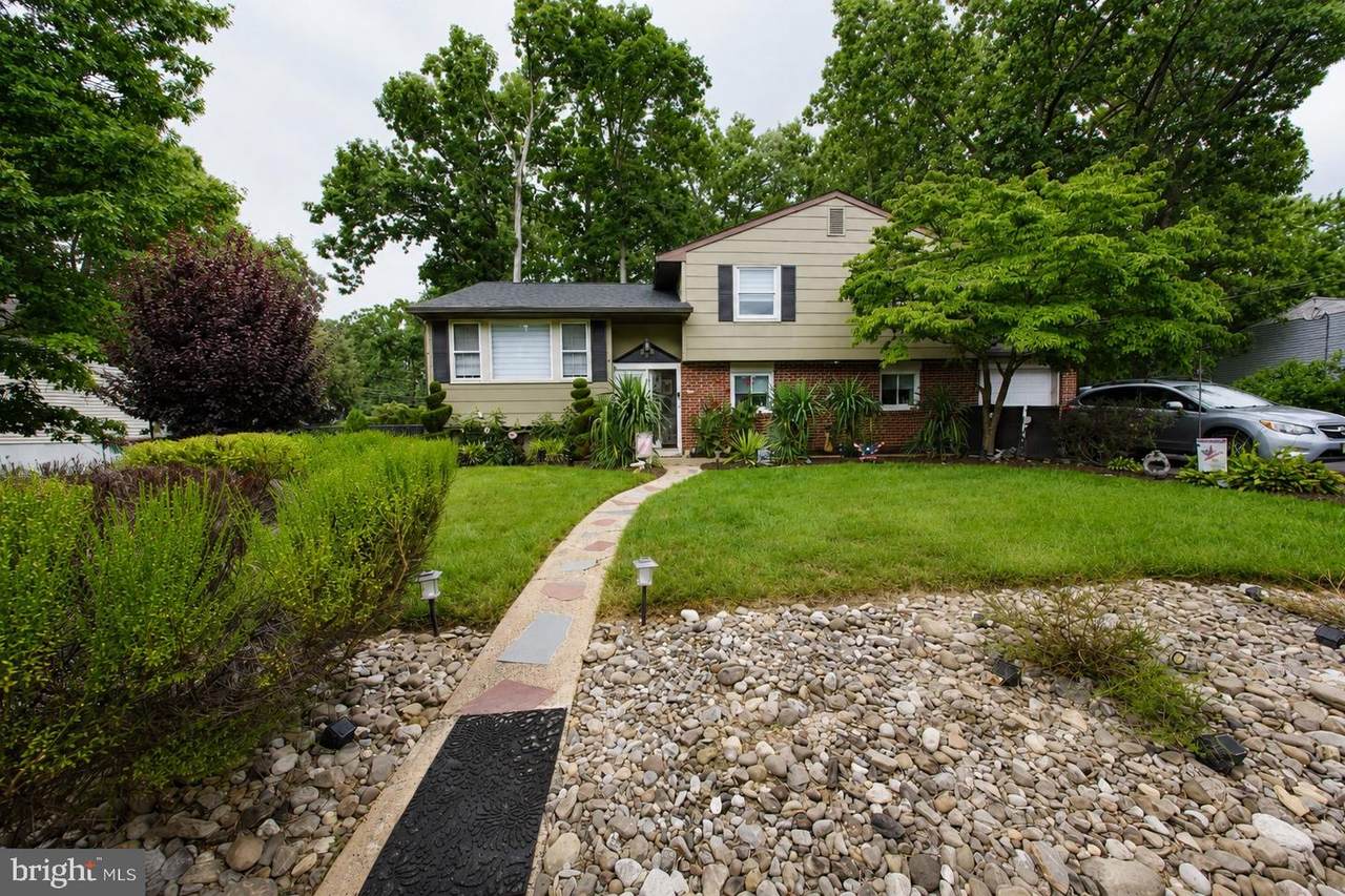 9 Dartmouth Drive - Photo 1