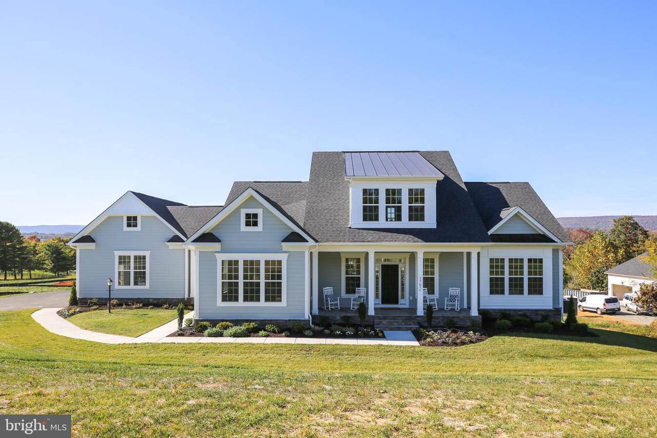 1580 Loudoun Drive - Photo 1