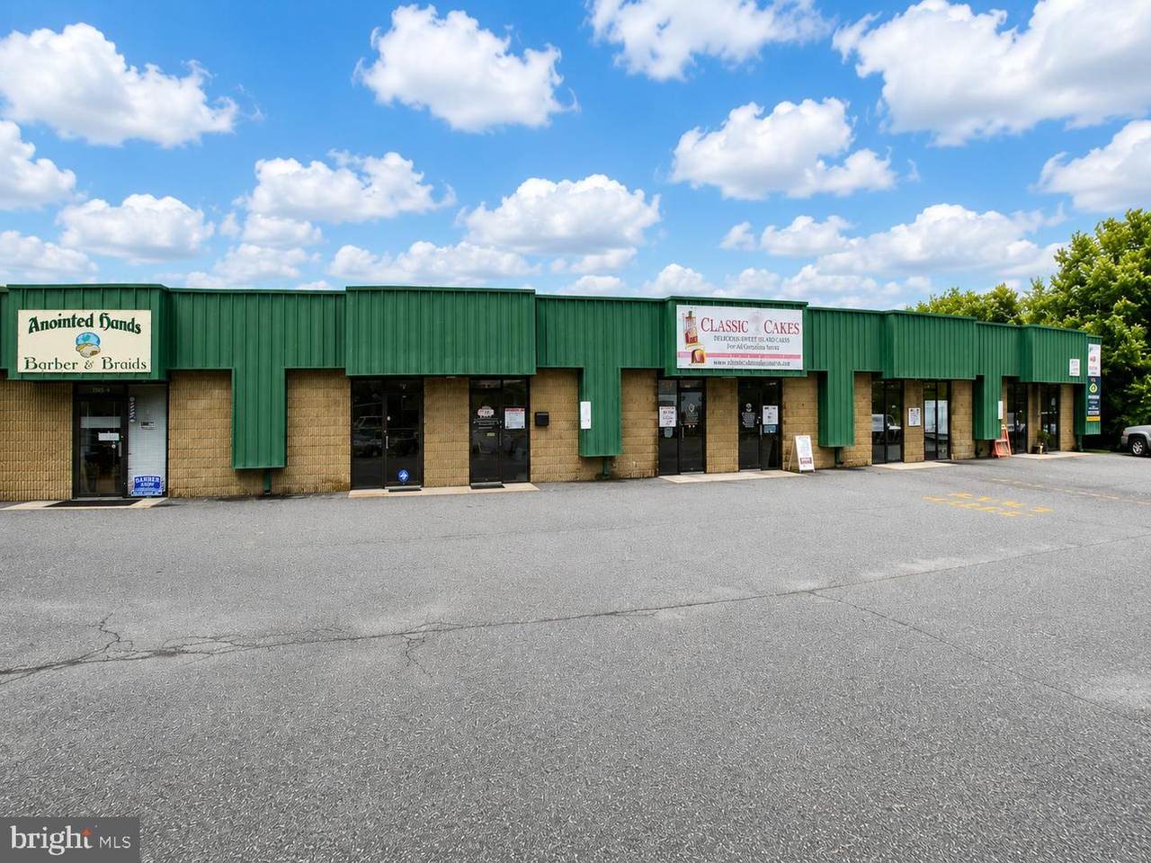 1305 Division Street - Photo 1