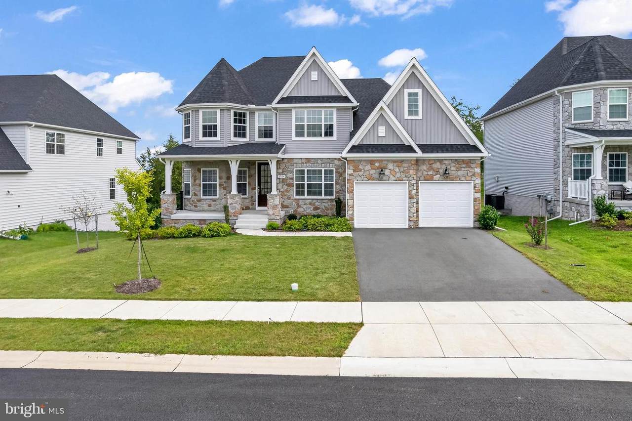 2754 Hillfield Drive - Photo 1