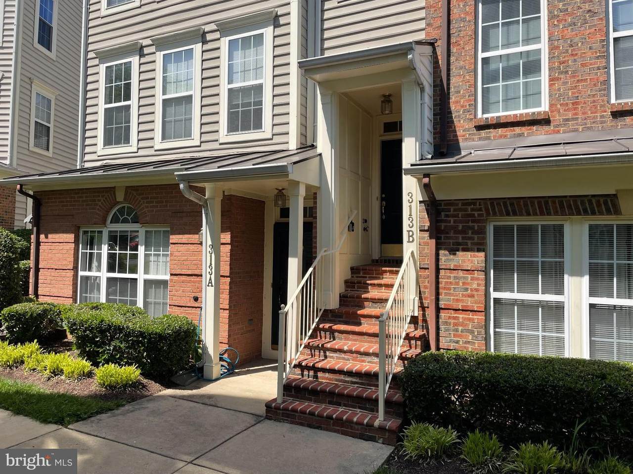 313-B Cross Green Street - Photo 1