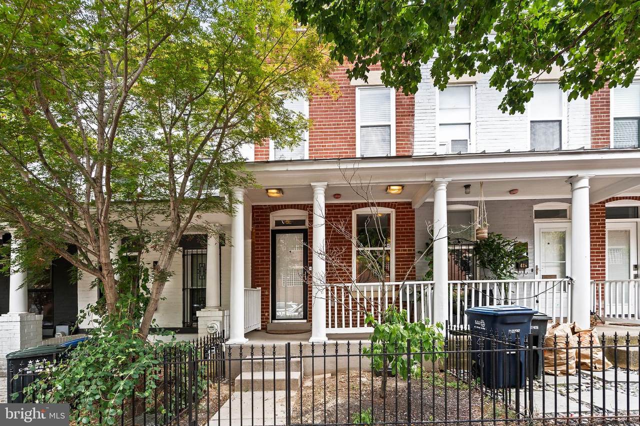 424 Oakdale Place - Photo 1