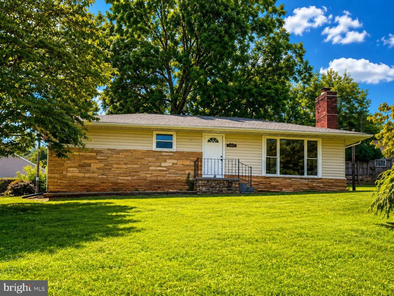 354 Berry Street - Photo 1