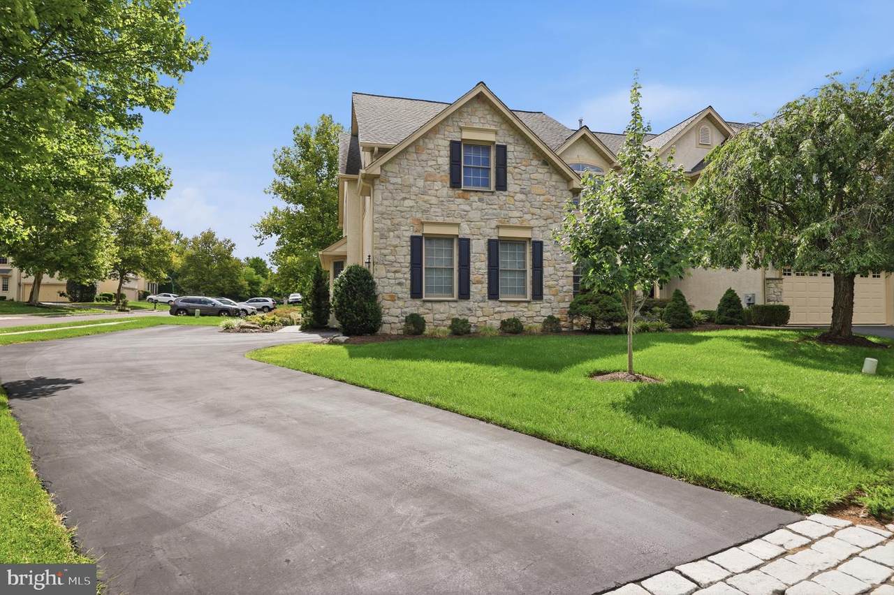 1260 Carnigan Court - Photo 1