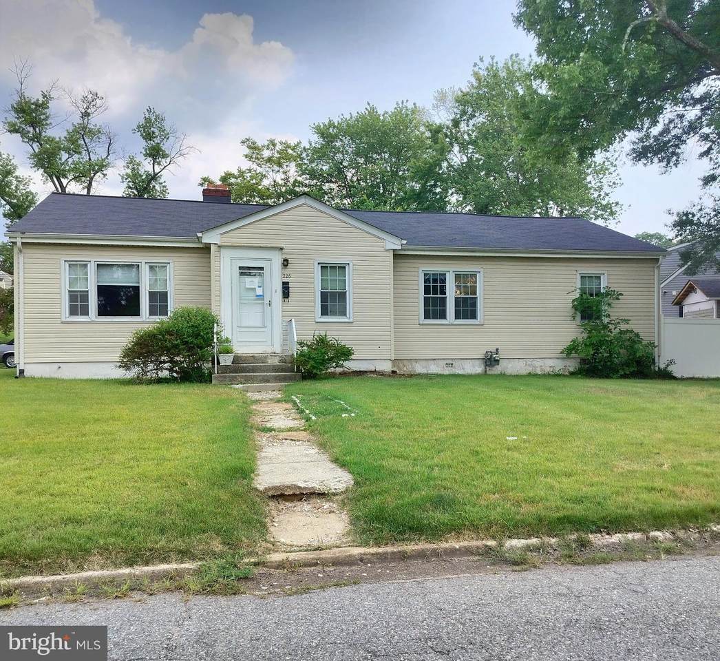 226 Seneca Drive - Photo 1