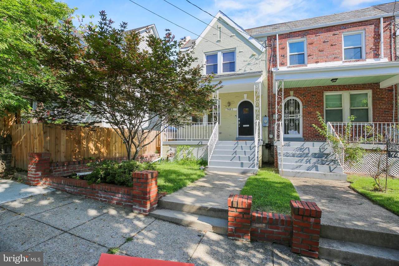 743 Madison Street - Photo 1
