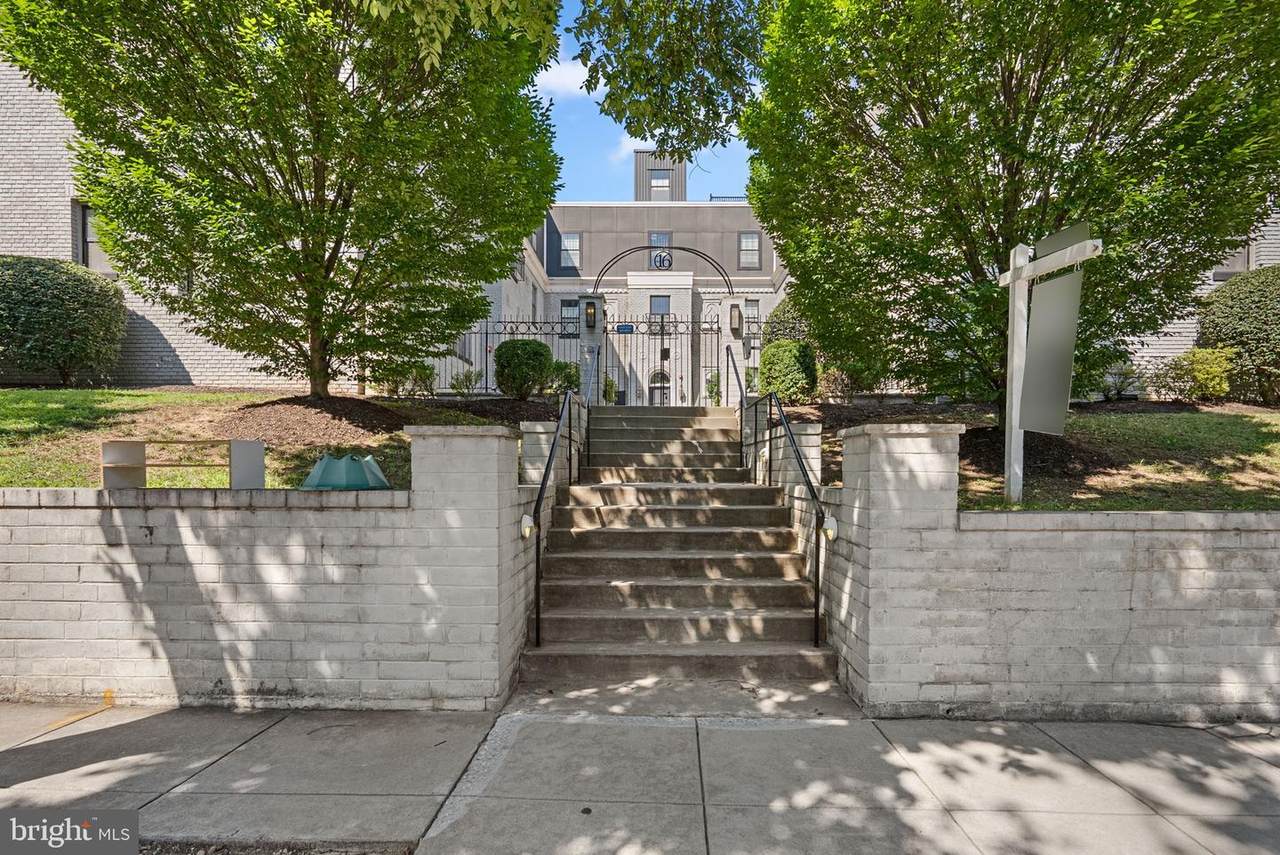 16 17TH Street - Photo 1