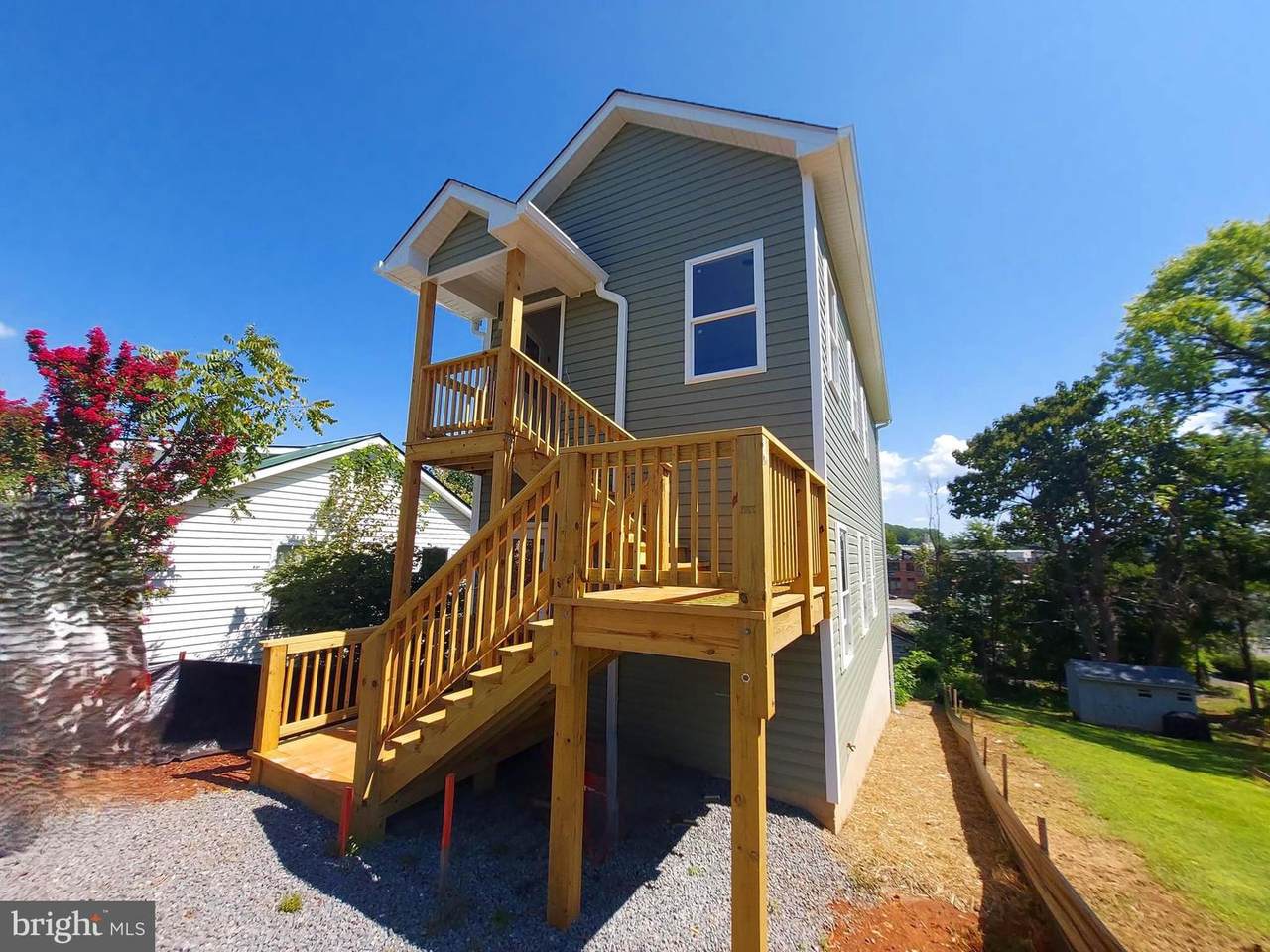 307 Belleview Avenue - Photo 1