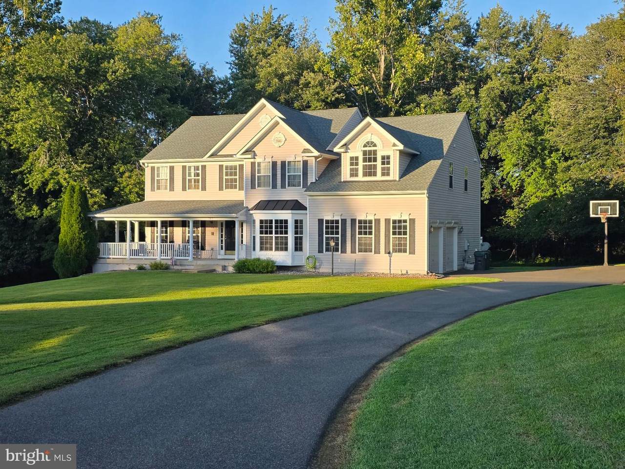 5019 Ridge View Court - Photo 1