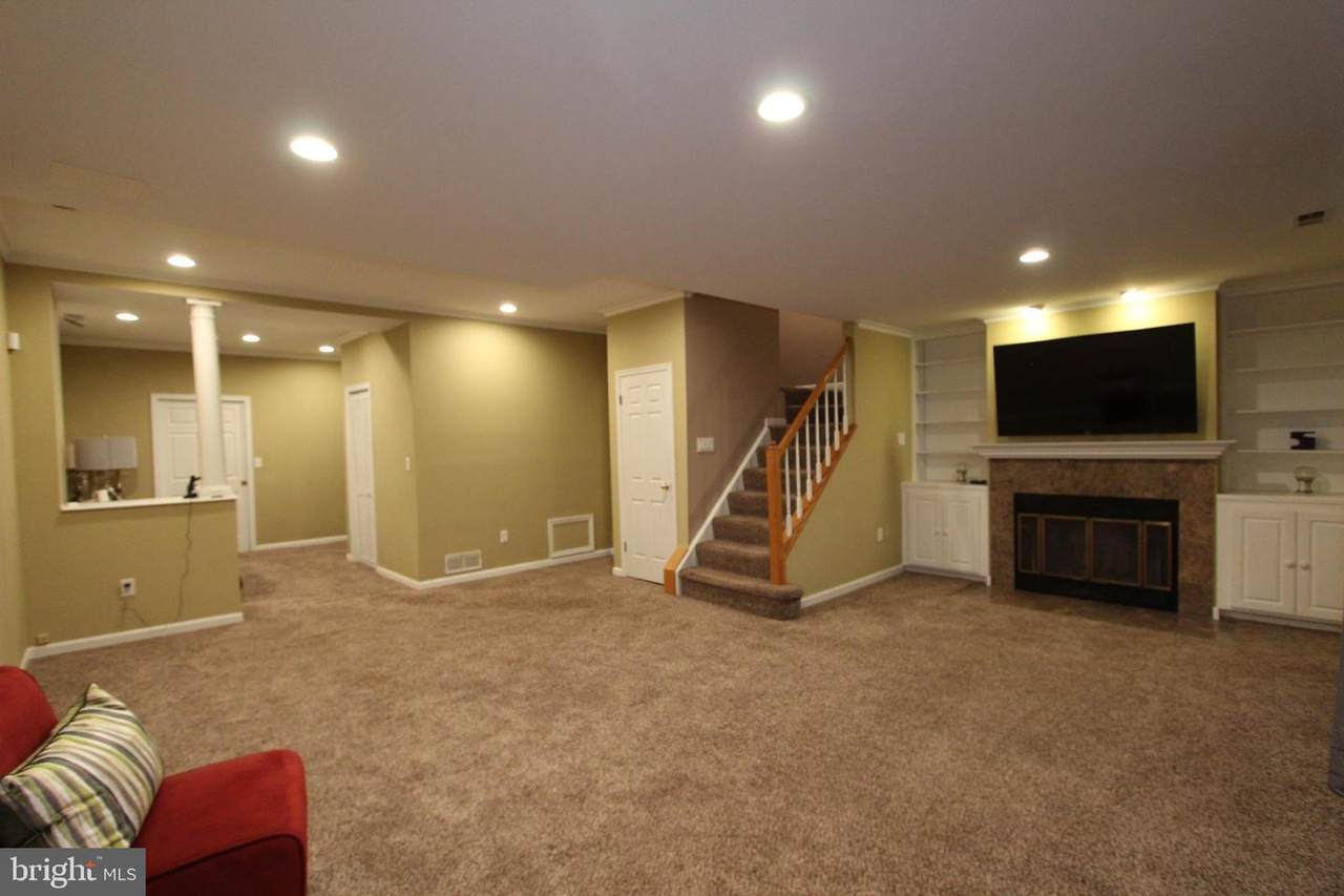 https://bt-photos.global.ssl.fastly.net/brightmls/1280_boomver_1_805305499926-2.jpg