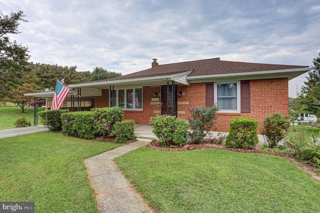 2239 Beverly Drive - Photo 1