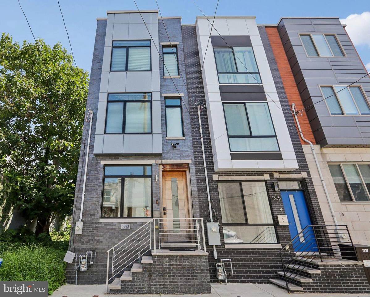 1333 Lambert Street - Photo 1