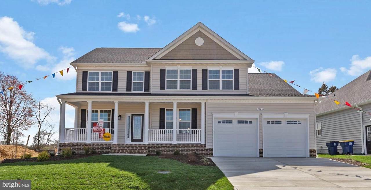 3255 Loring Drive - Photo 1
