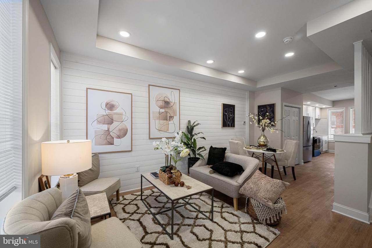 2323 Sidney Avenue - Photo 1