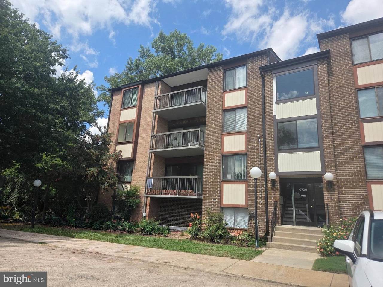 9730 Kingsbridge Drive - Photo 1