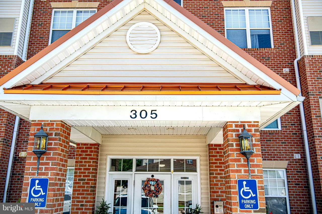 305 Tiree Court - Photo 1
