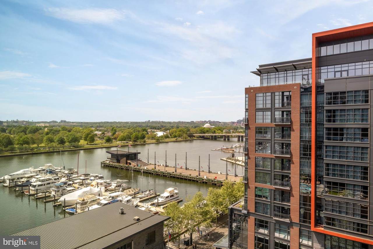 45 Sutton Square - Photo 1