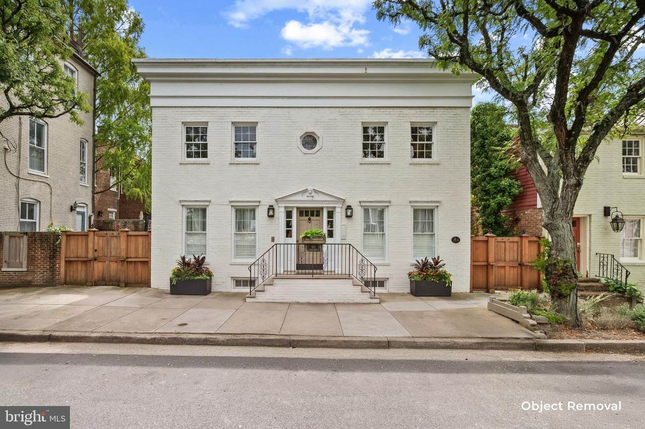 810 Queen Street - Photo 1