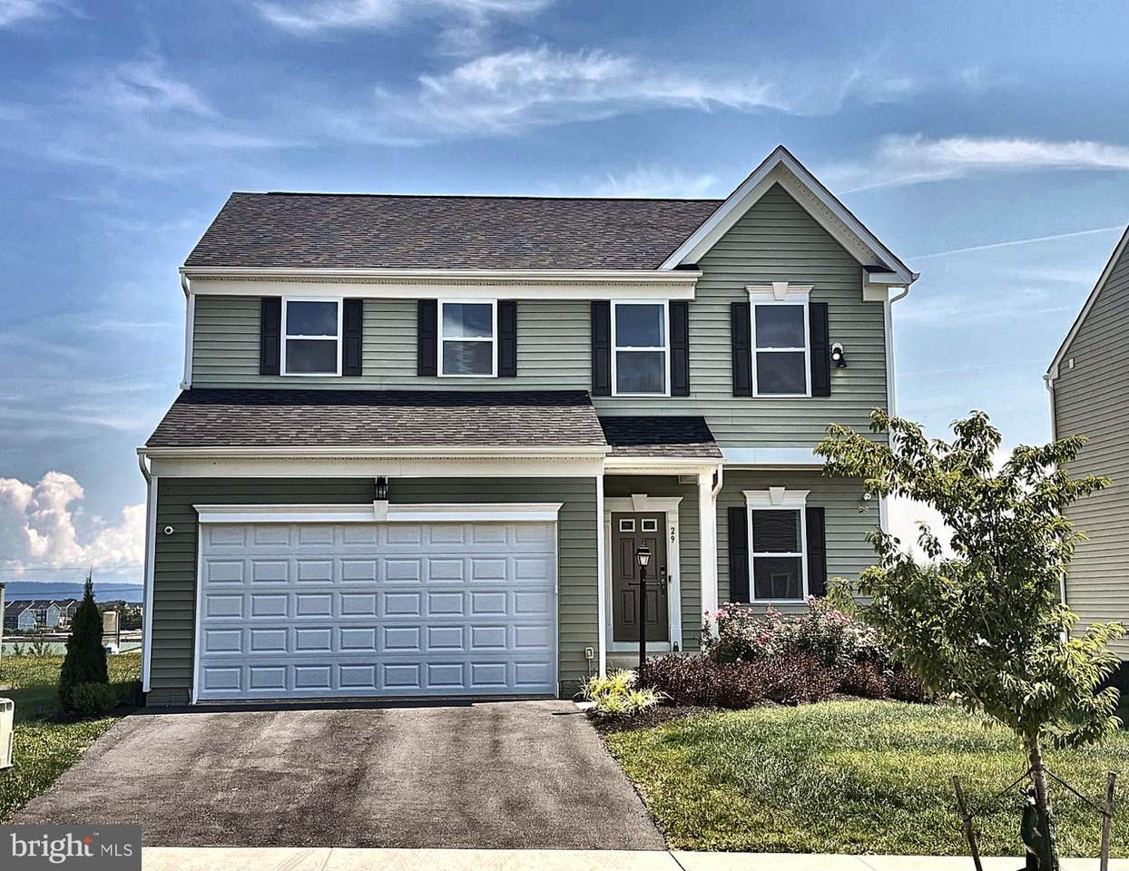 29 Peters Avenue - Photo 1