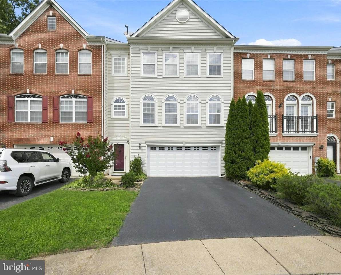 13 Laurel Way - Photo 1