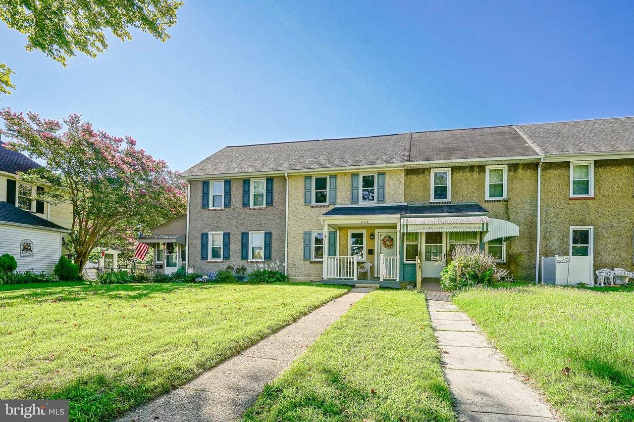 208 New Jersey Road - Photo 1