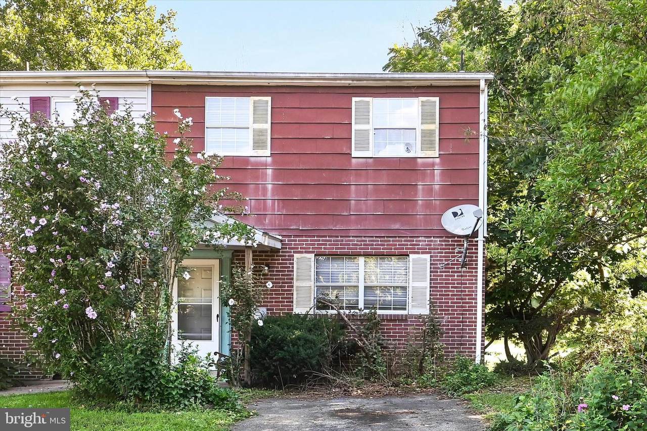 1368 Fox Run - Photo 1