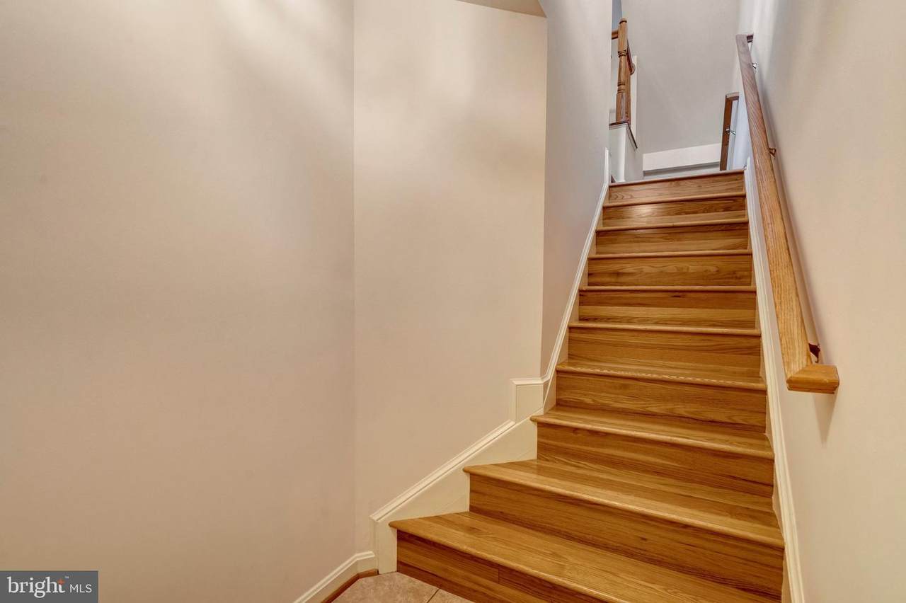 https://bt-photos.global.ssl.fastly.net/brightmls/1280_boomver_2_805315197218-2.jpg