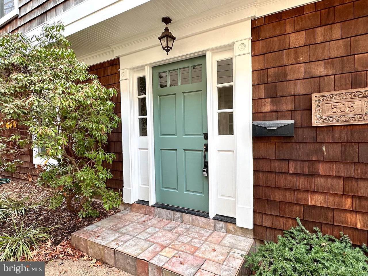 505 Carlisle Drive - Photo 1