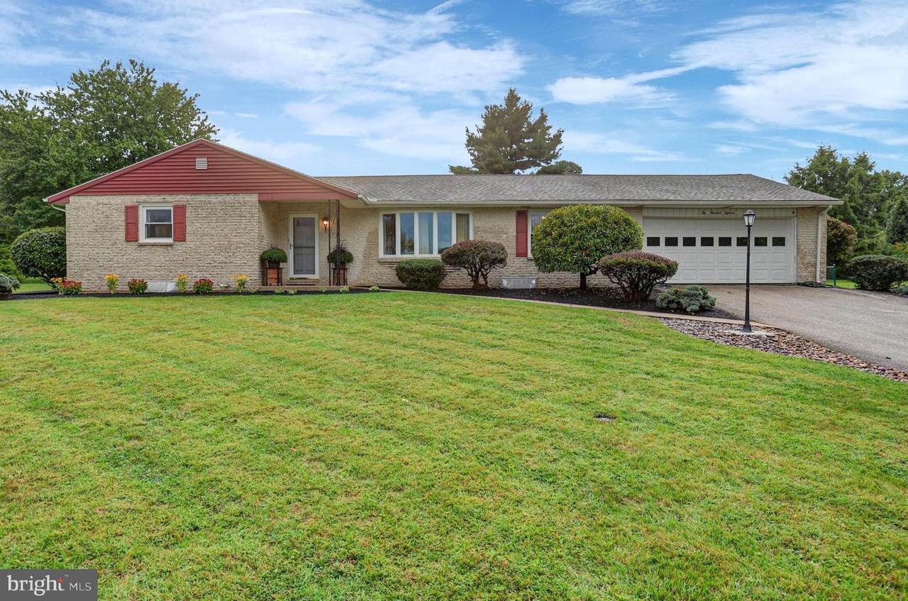 218 Meadow Lane - Photo 1