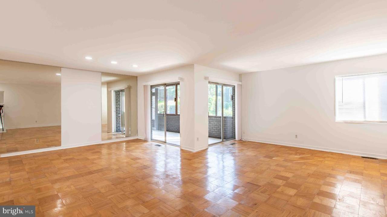 29 Stonehenge Circle - Photo 1