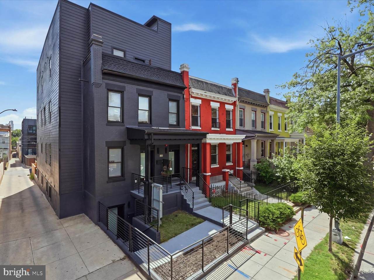 616 Kenyon Street - Photo 1