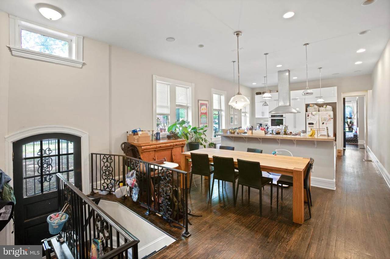 261 Robert Street - Photo 1