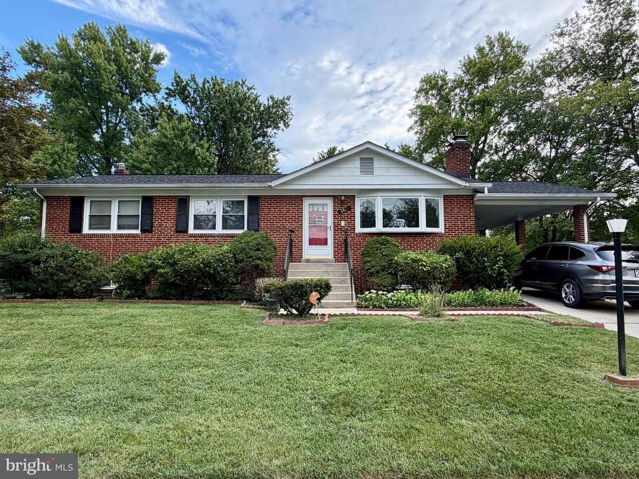 6601 Groveton Drive - Photo 1