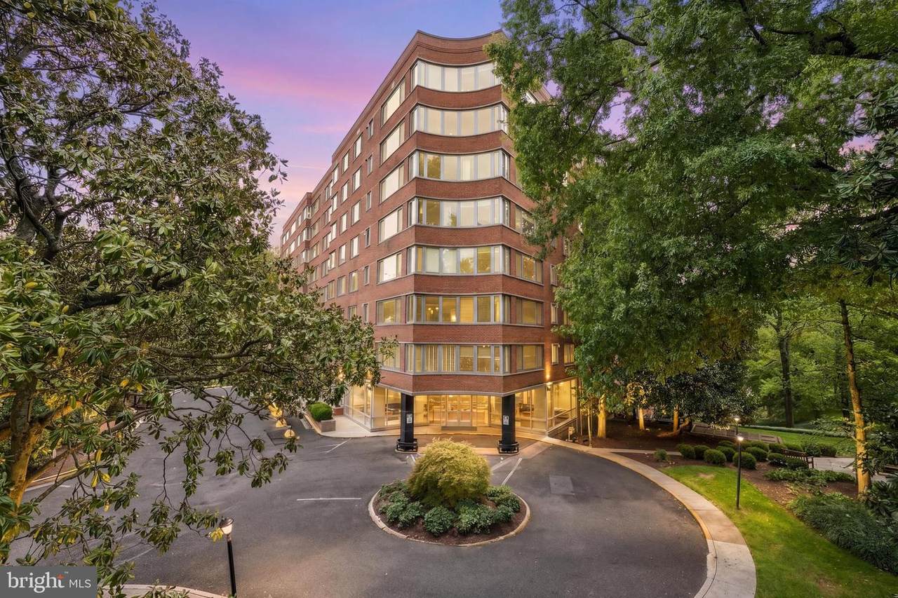 4200 Cathedral Avenue - Photo 1
