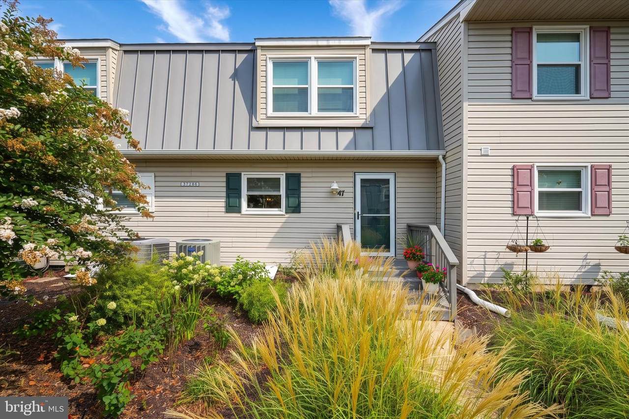 37286 Martin Street - Photo 1