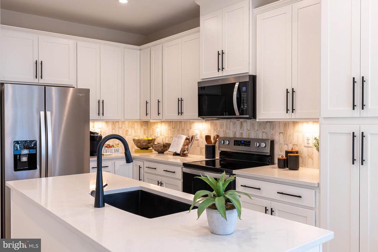 566 Quarry Place Court - Photo 1