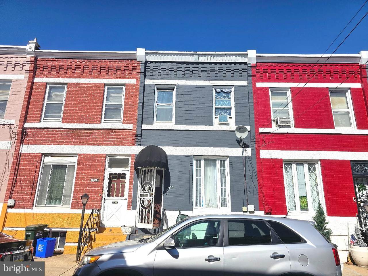 1915 Fontain Street - Photo 1