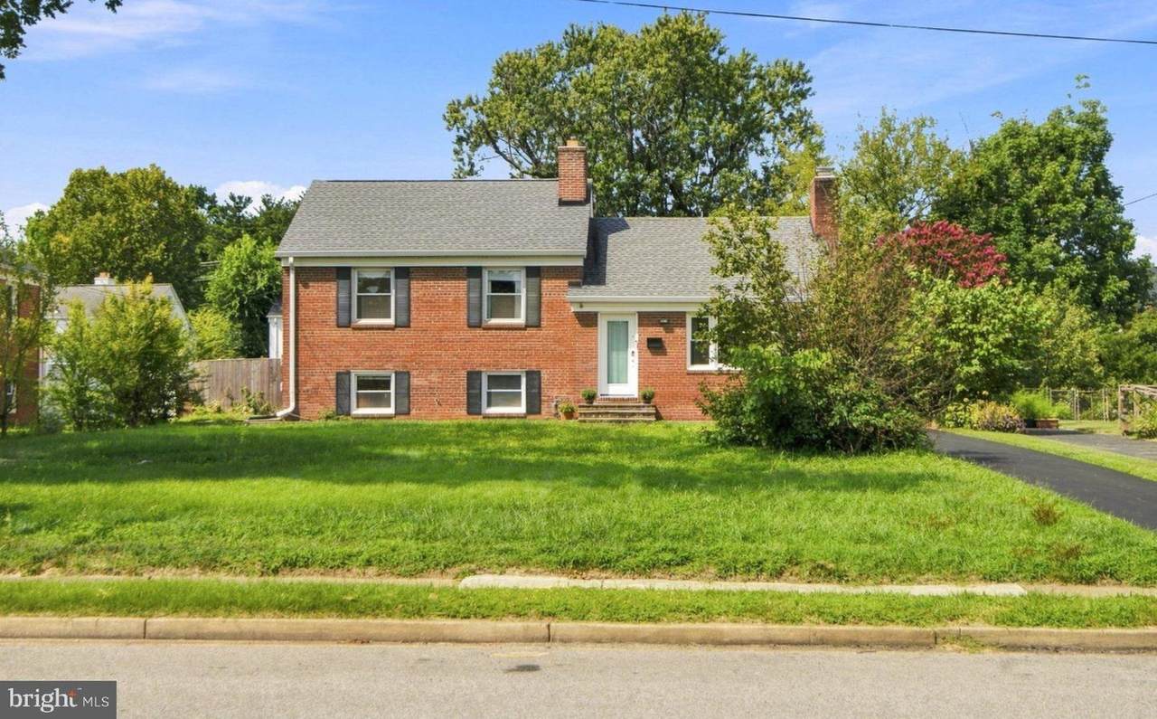 6106 Clearbrook Drive - Photo 1